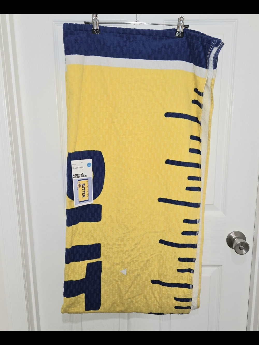 Room Essentials Extra Long Beach Towel 100% Cotton Butter Pattern 36 x 72 in.